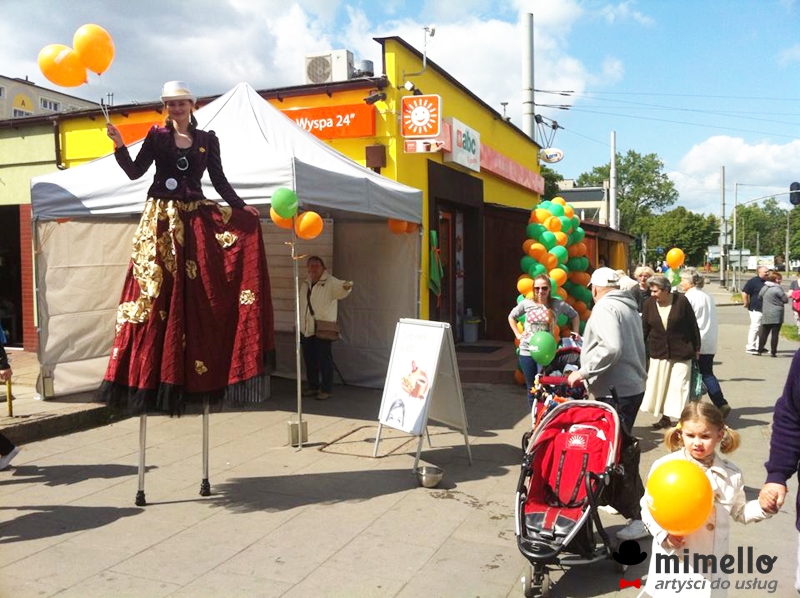 Otwarcie 7000 sklepu ABC - Szczudlarze Gdańsk Klaun