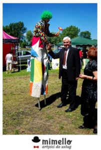 Piknik Festyn Stopa 2010 Karniewo – Klaun Szczudlarze Malowanie Buziek